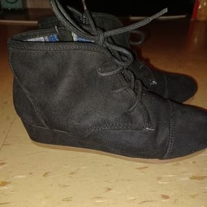 MAD LOVE black wedge shoes for kids